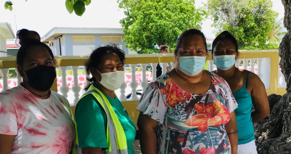 Une élève-stagiaire de l’Université du pacifique à Rotoava