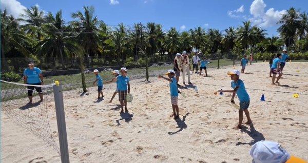 Inauguration du terrain multisports à Vahitutautua