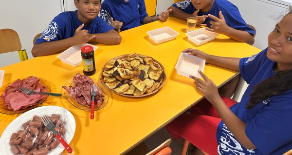 American & english breakfast at Vahitutautua school
