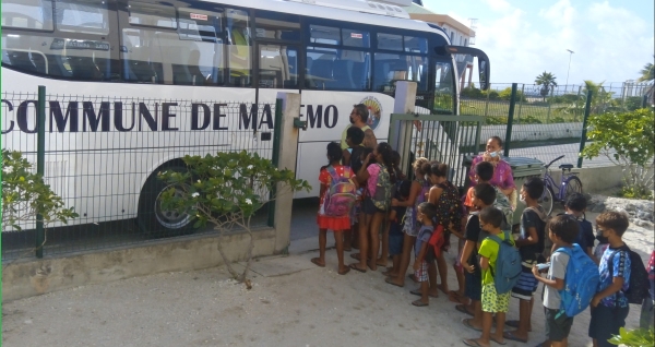 Nouveau bus scolaire à Makemo